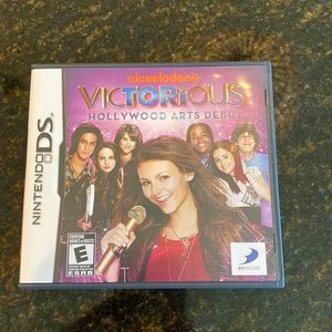 Nintendo DS Victorious Hollywood Arts Debut
